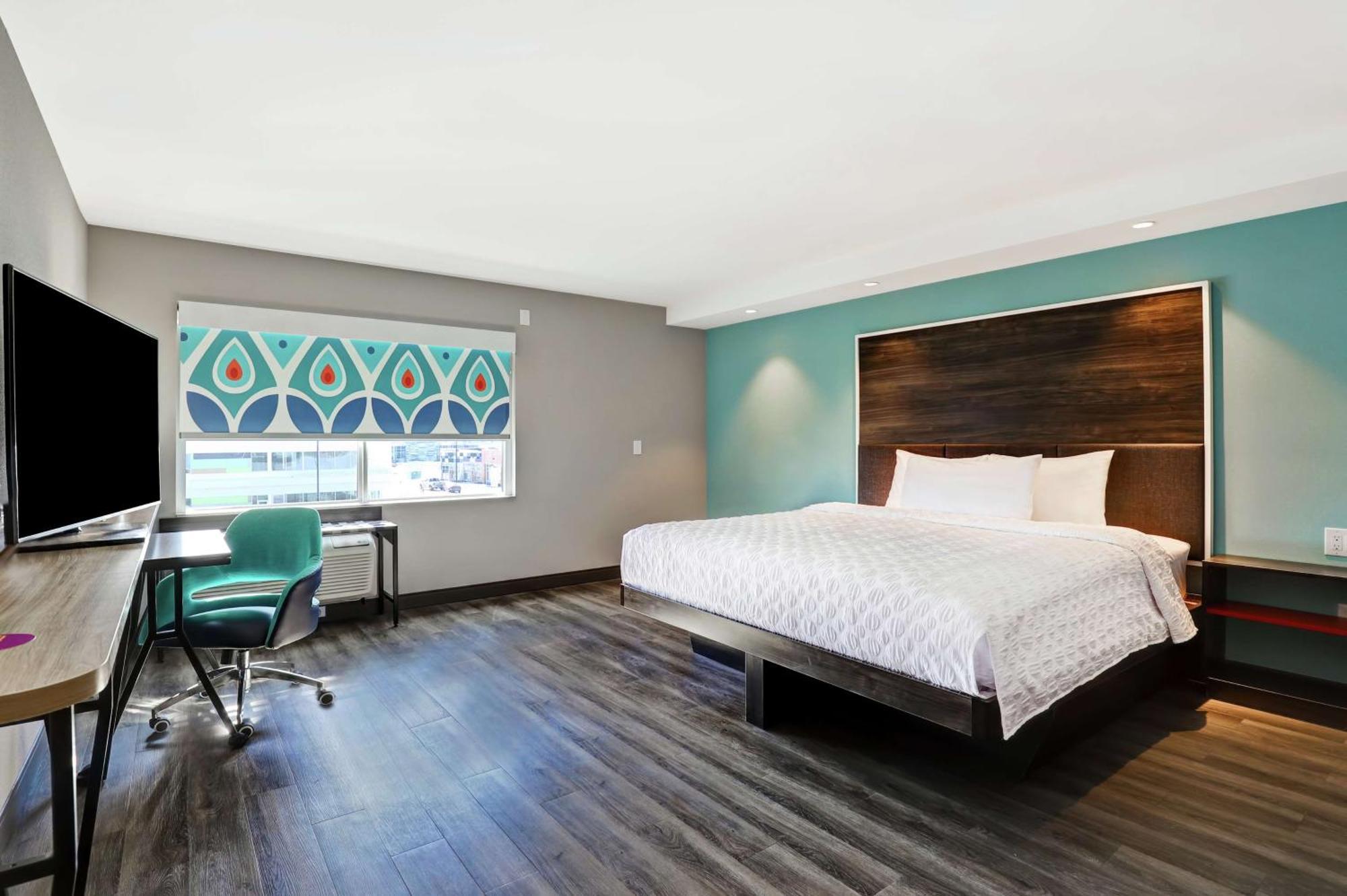 Tru By Hilton Edmonton Windermere Buitenkant foto