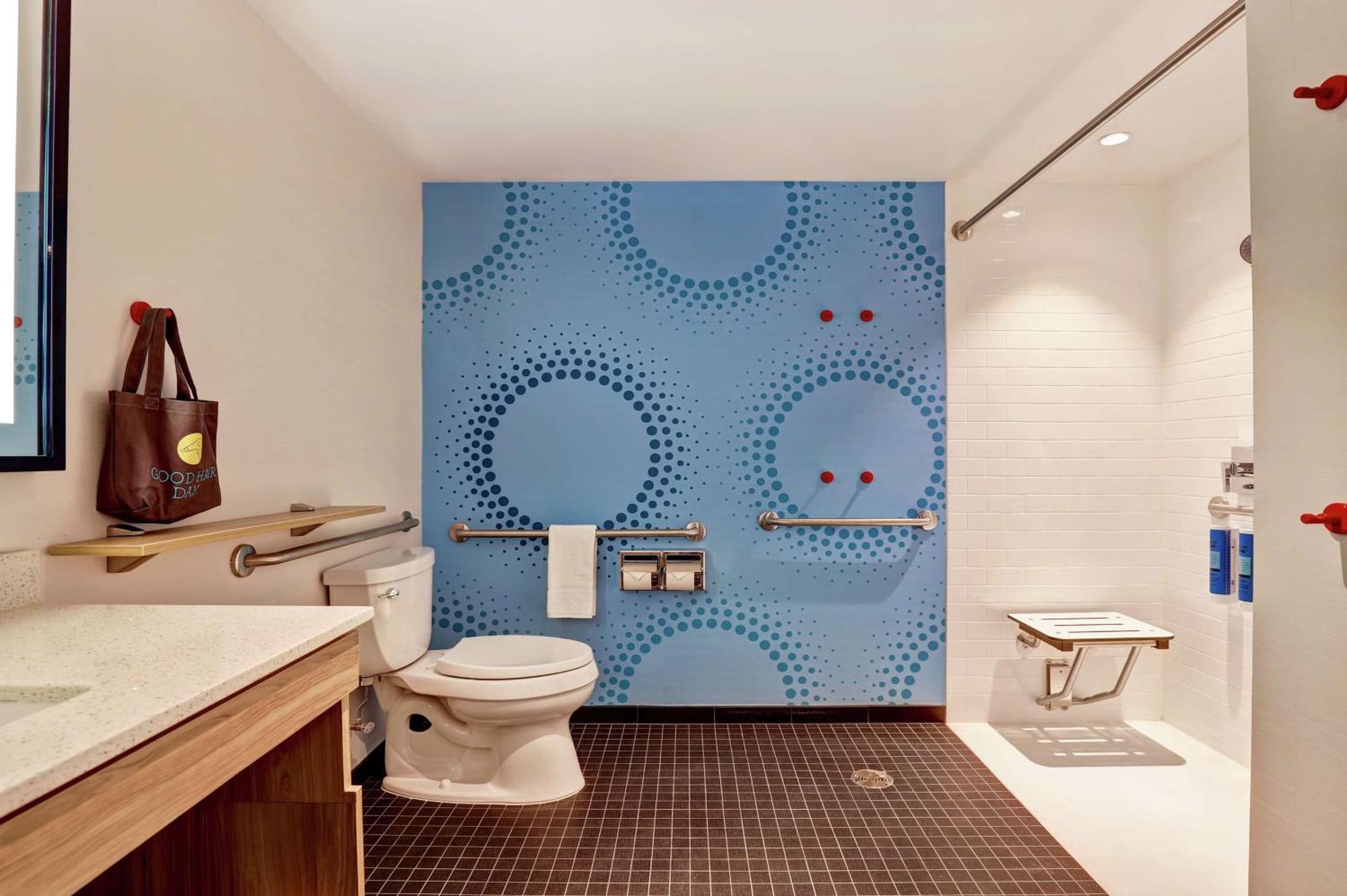 Tru By Hilton Edmonton Windermere Buitenkant foto