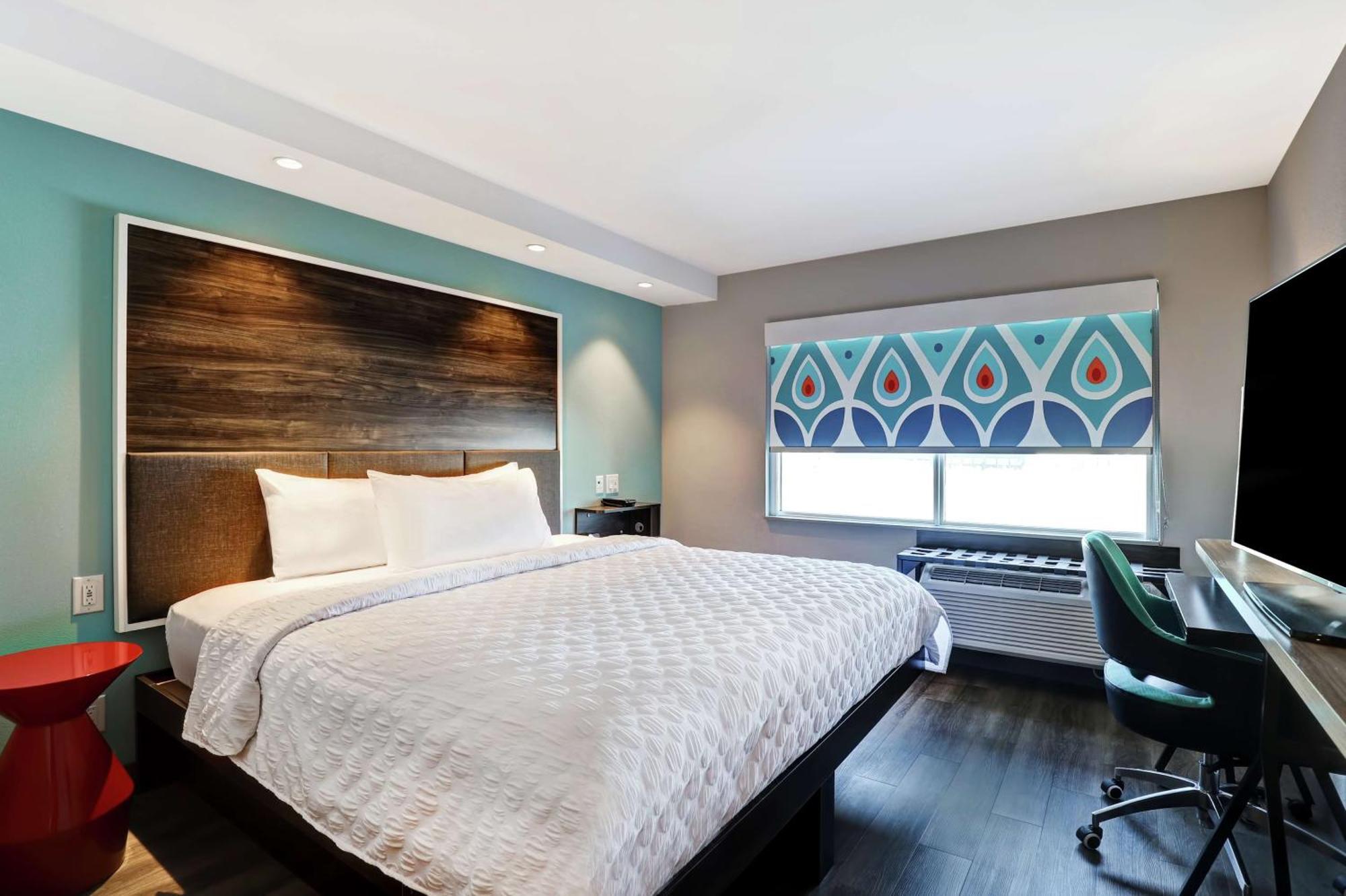 Tru By Hilton Edmonton Windermere Buitenkant foto