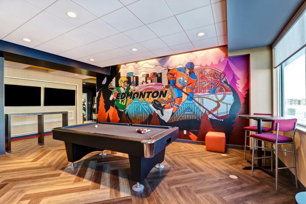 Tru By Hilton Edmonton Windermere Buitenkant foto